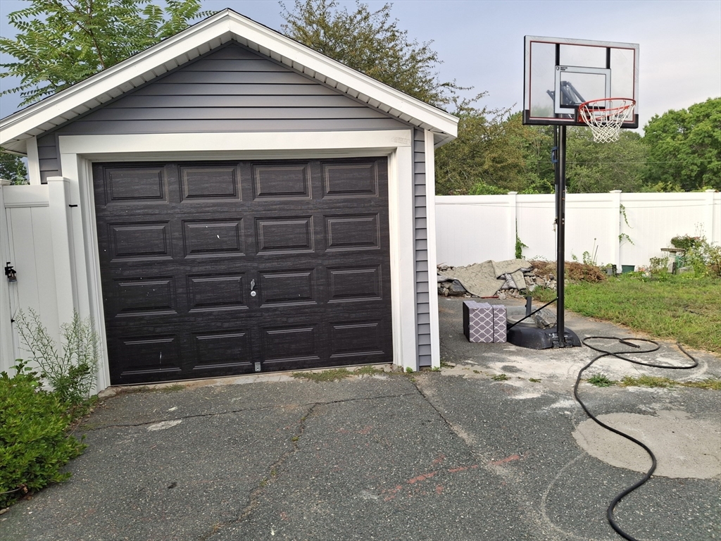 333 Lynnfield