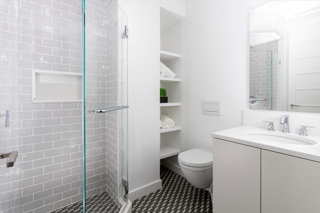 6 Newbury Street # 502 Property Photo 20