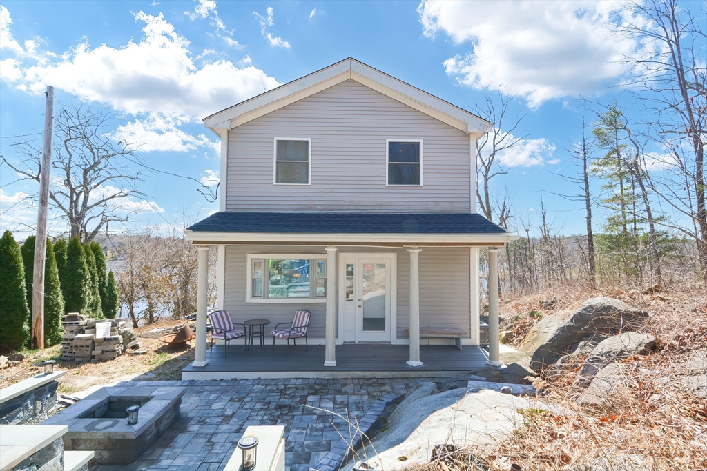 71 Uxbridge Rd Property Photo 1