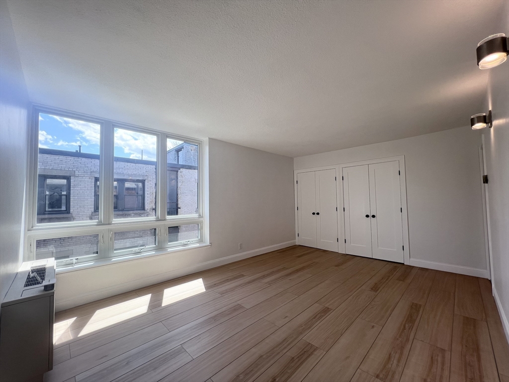 50 Park # 41 Property Photo 13
