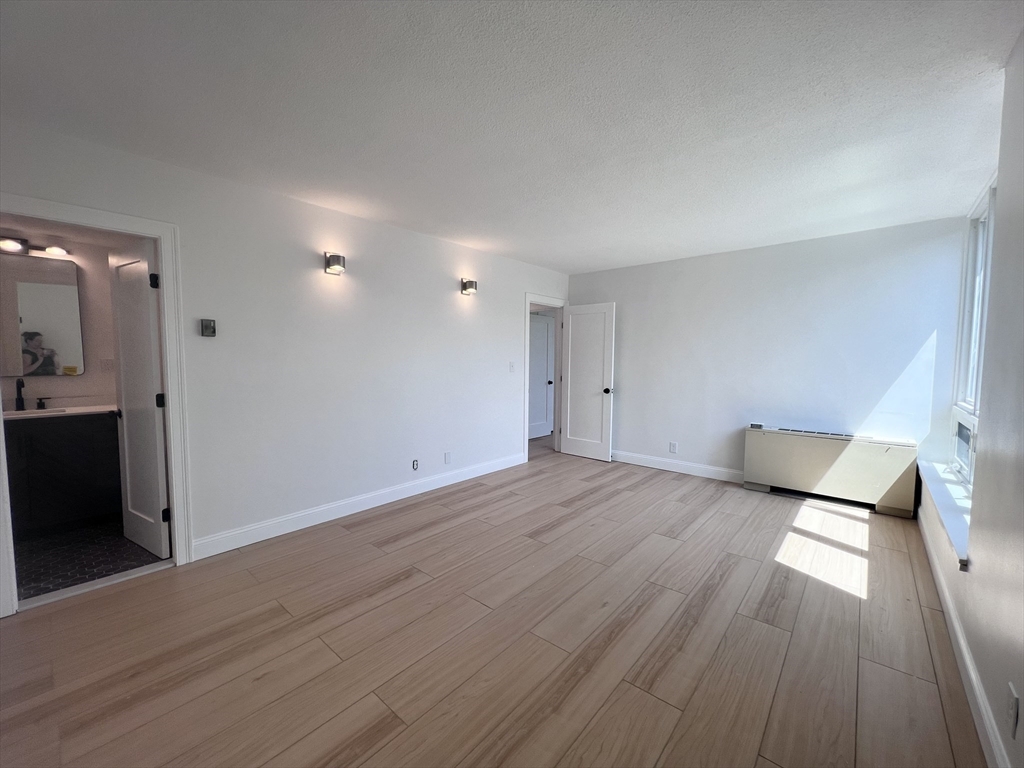 50 Park # 41 Property Photo 14