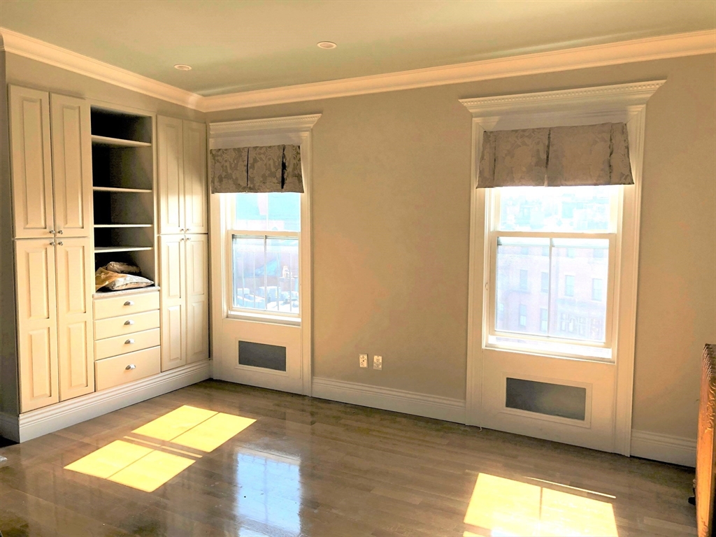 88 Charles # 8 Property Photo 1