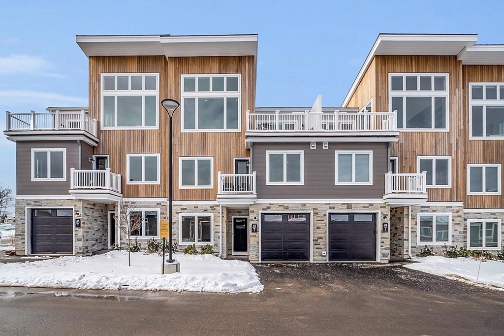 36 Vantage Point Drive # 1 Property Photo 1