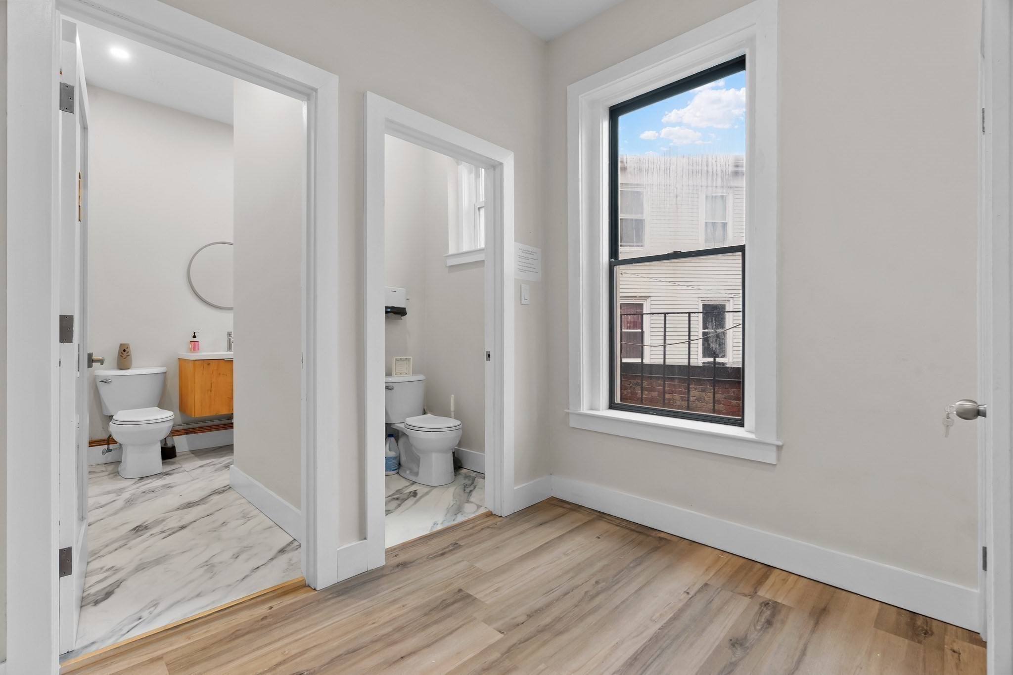 23-25 Meridian Street Property Photo 9