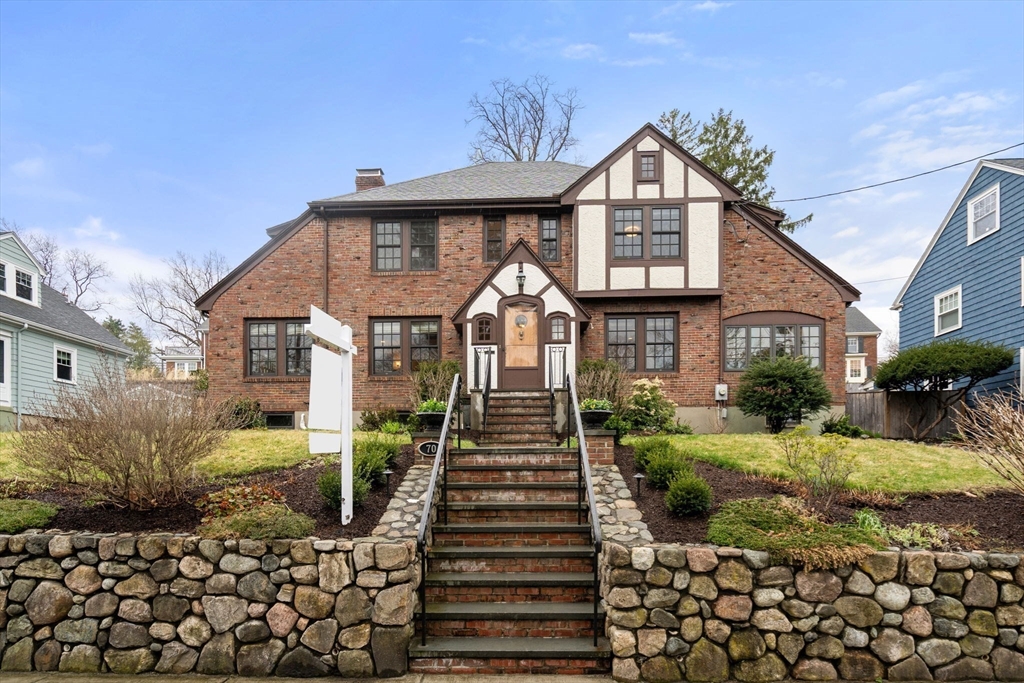 70 Lincoln Street Property Photo
