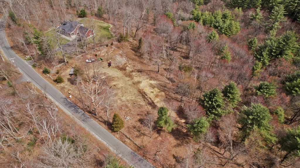 11v Old Reed Road Property Photo 5