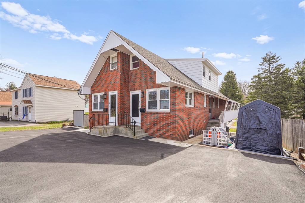 6 Selina Property Photo 1