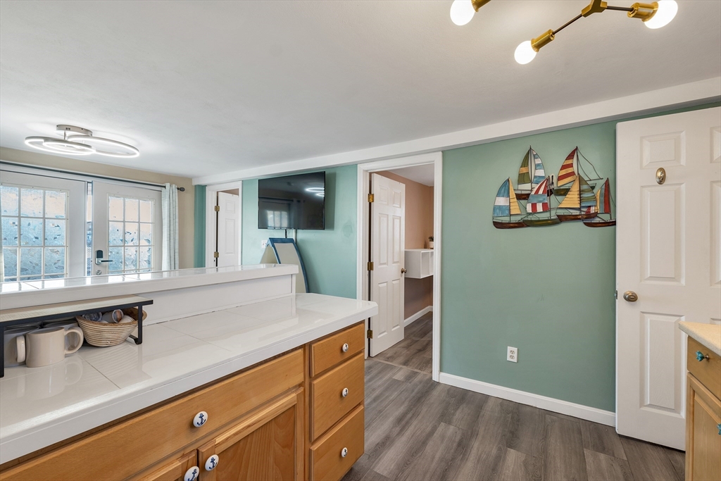 8 Island Path Property Photo 6