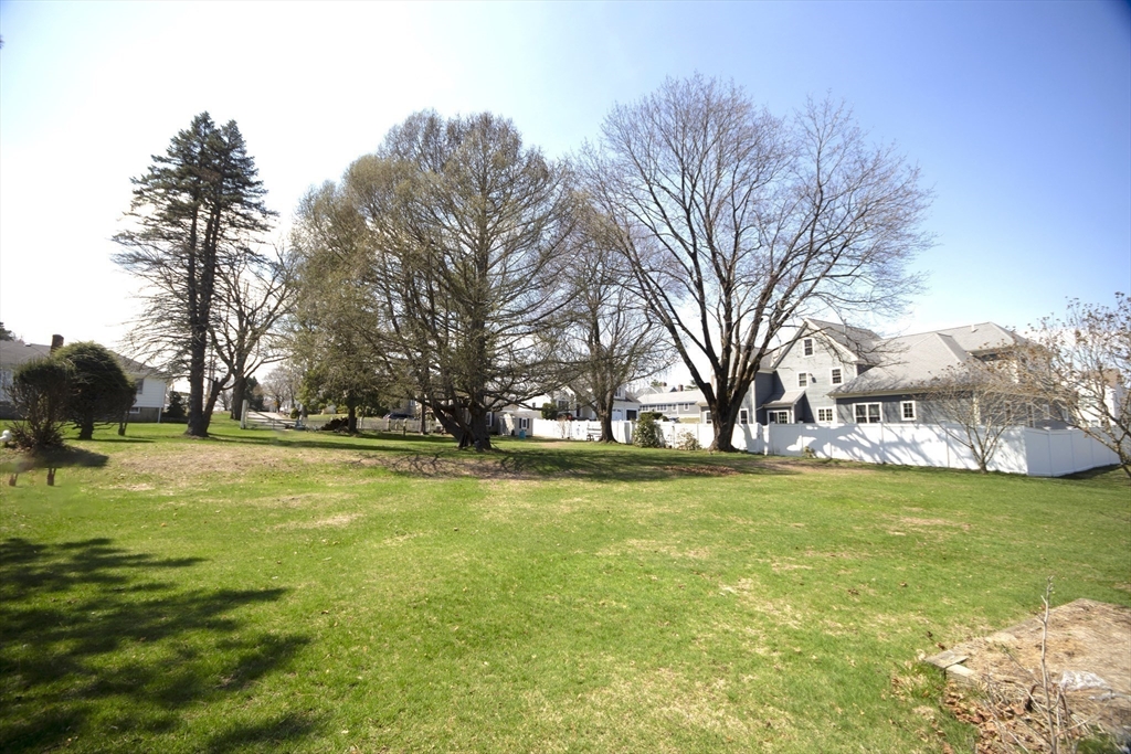 814-816 Neponset St Property Photo 10