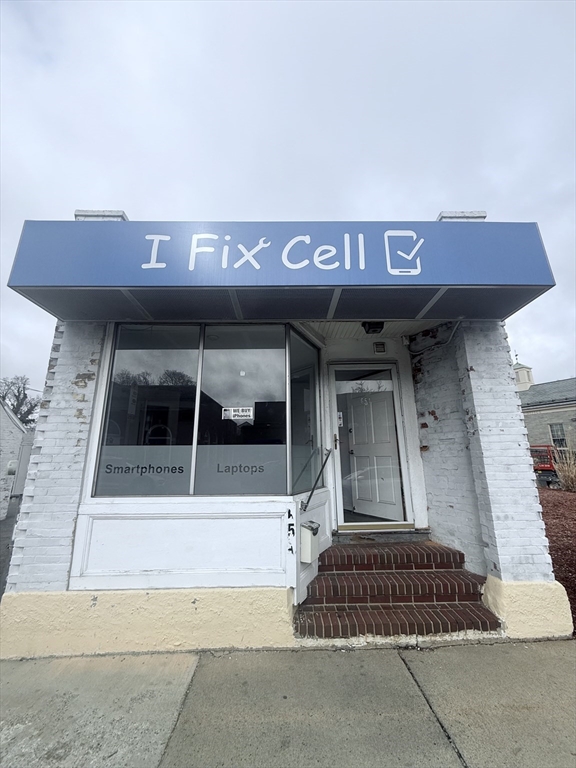 654 Hancock Street Property Photo 1