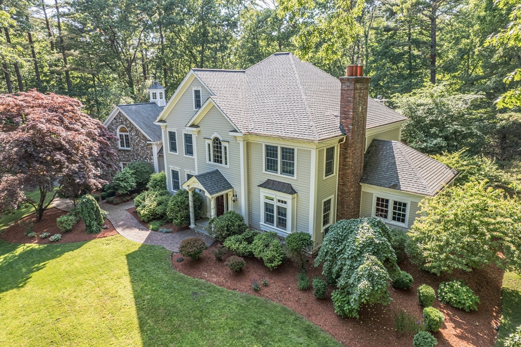 3 West Hollow Property Photo