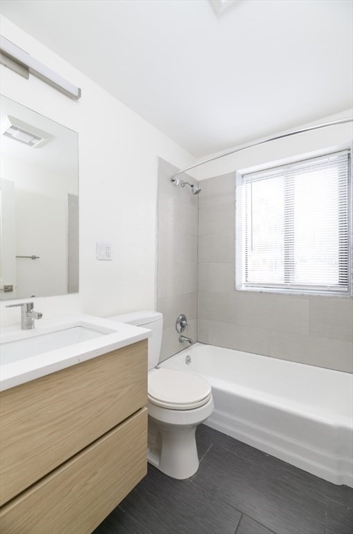 40 Parker Hill Ave # 12 Property Photo 6