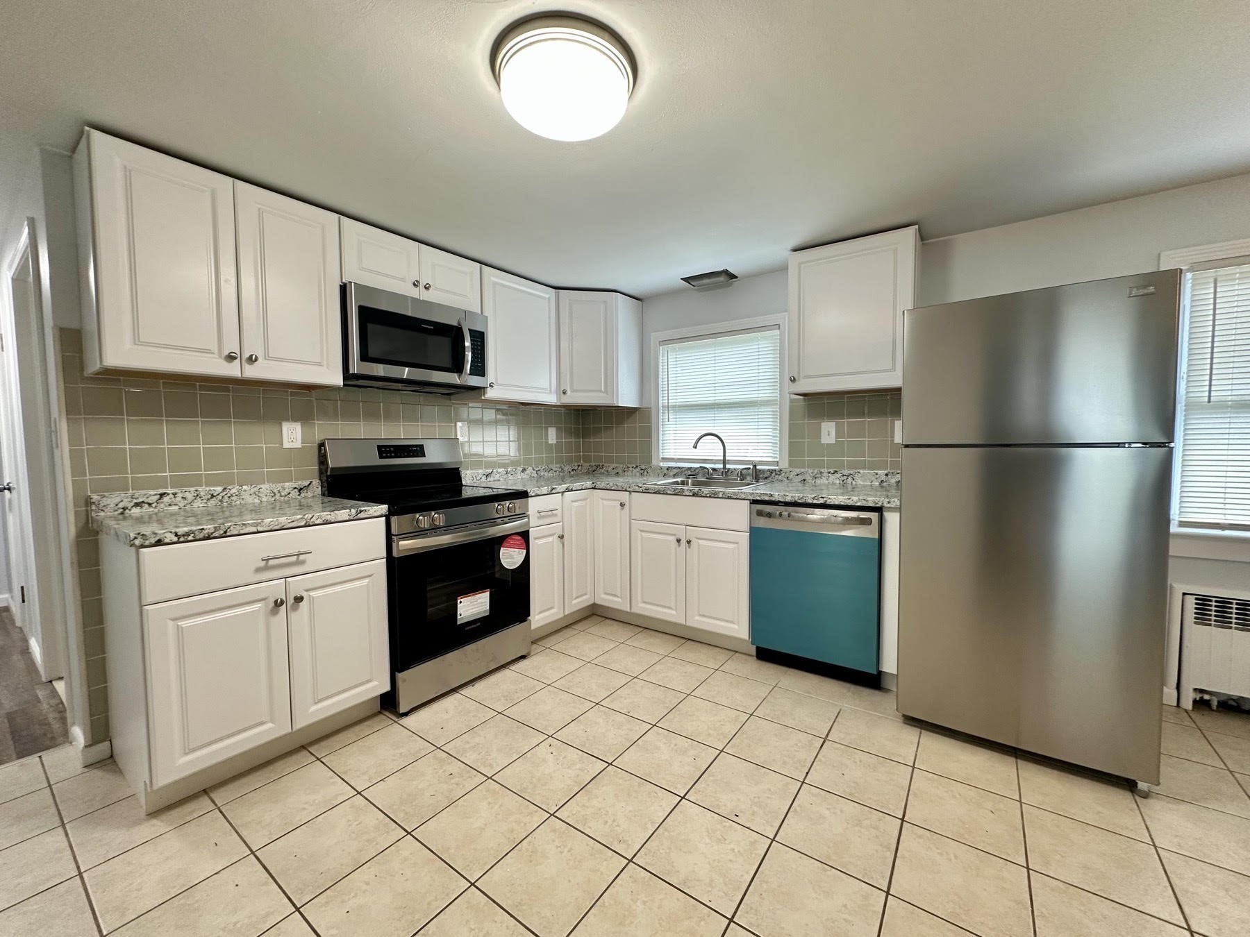 137 Carroll St Property Photo 3