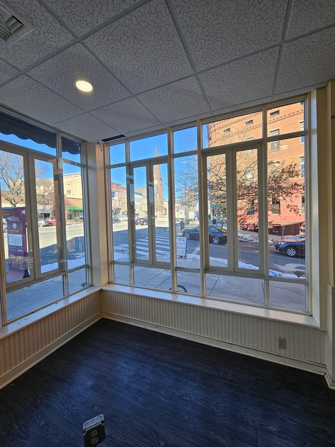 180 Main Property Photo 3