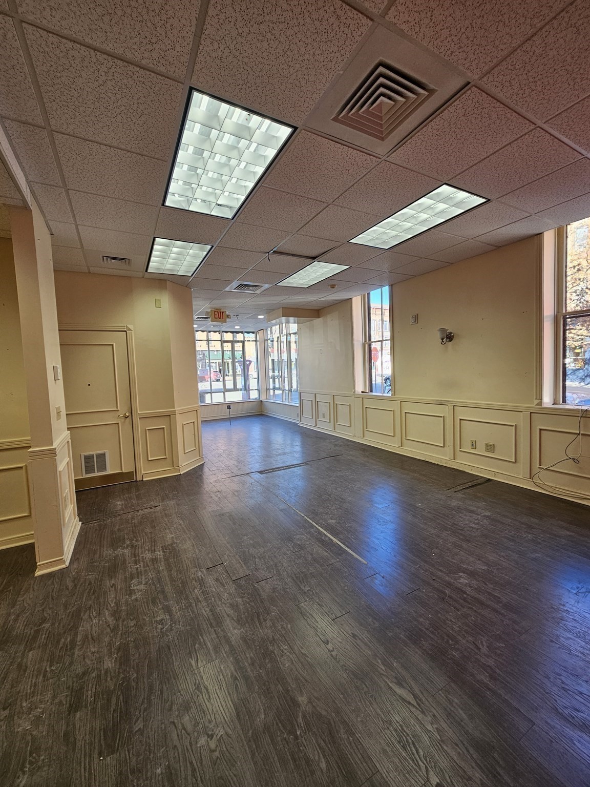 180 Main Property Photo 5