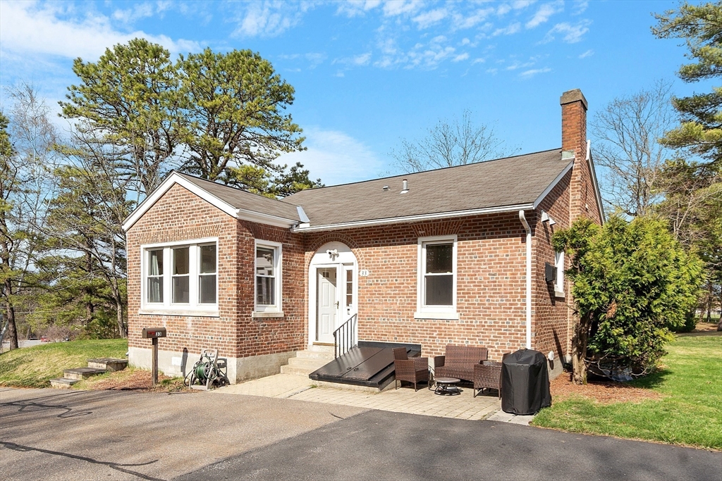 33 Auman St Property Photo 6