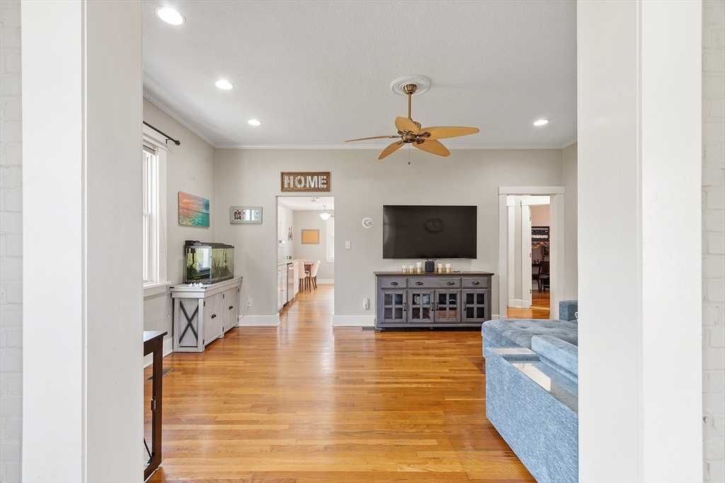 33 Auman St Property Photo 12