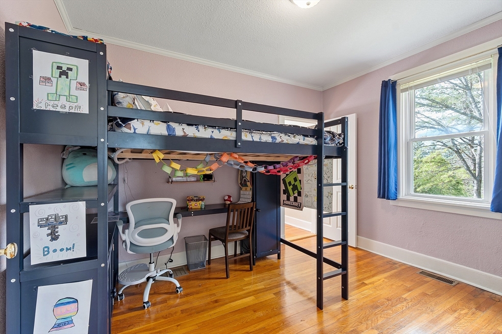 33 Auman St Property Photo 29