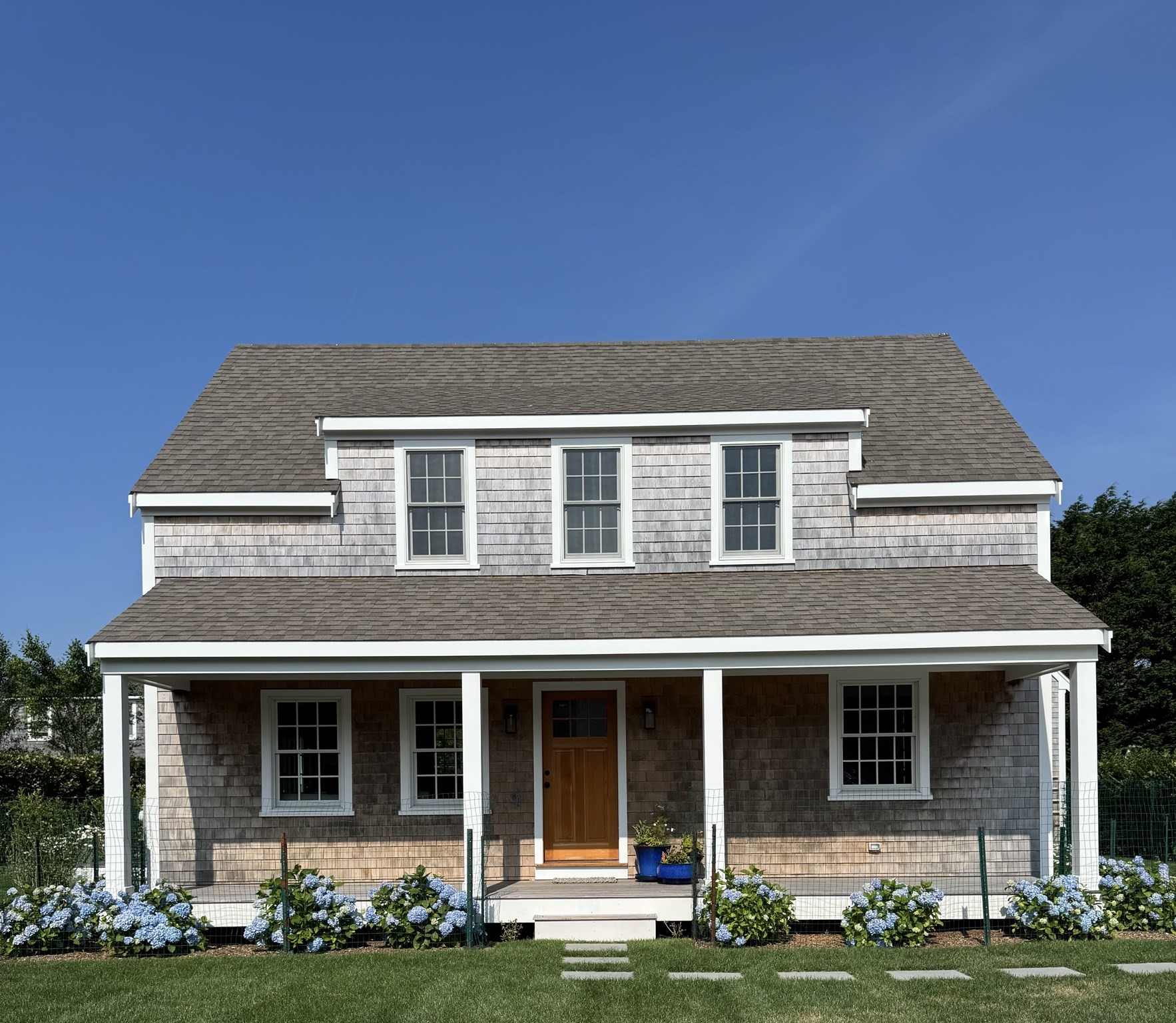 8 Sconset Ave Property Photo 2
