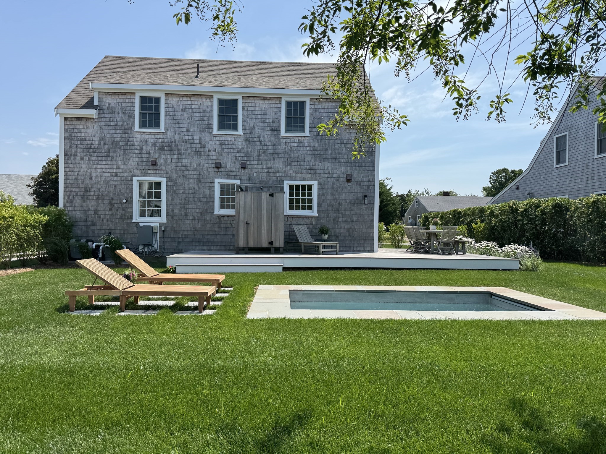 8 Sconset Ave Property Photo 4