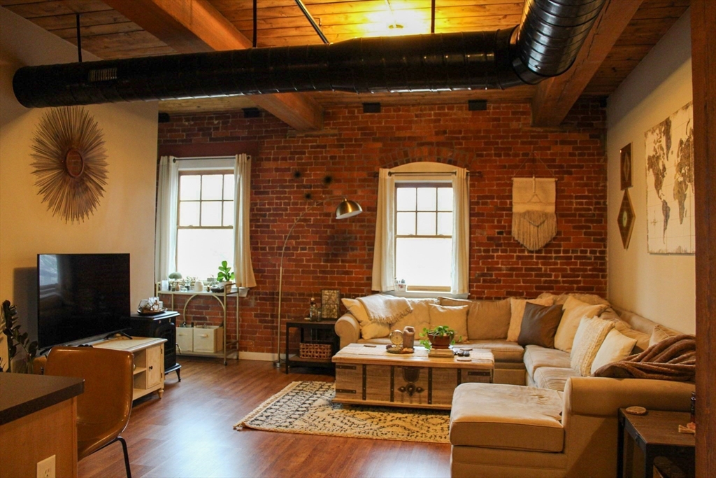 540 Main Street # 205