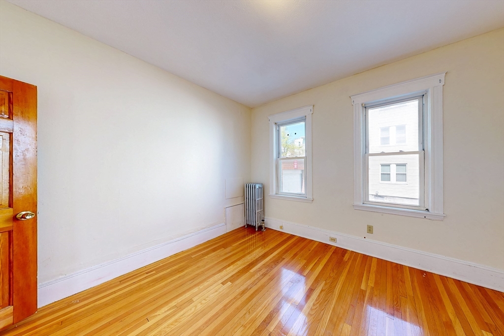 139 Selden St Property Photo 20