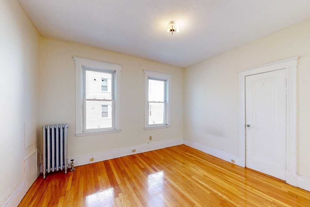 139 Selden St Property Photo 21