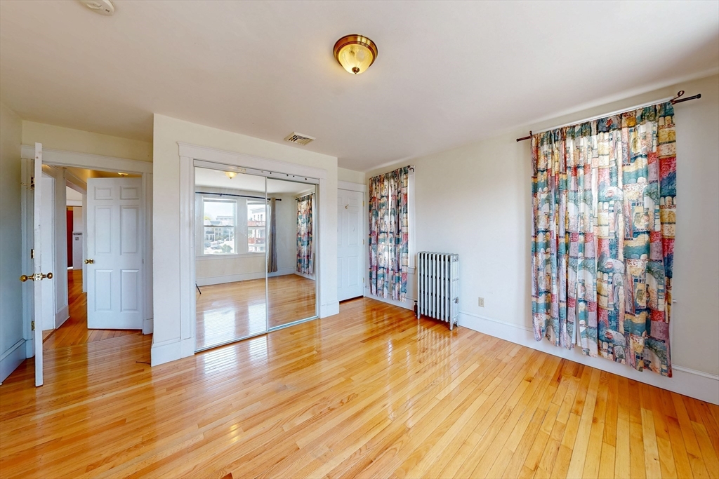 139 Selden St Property Photo 33