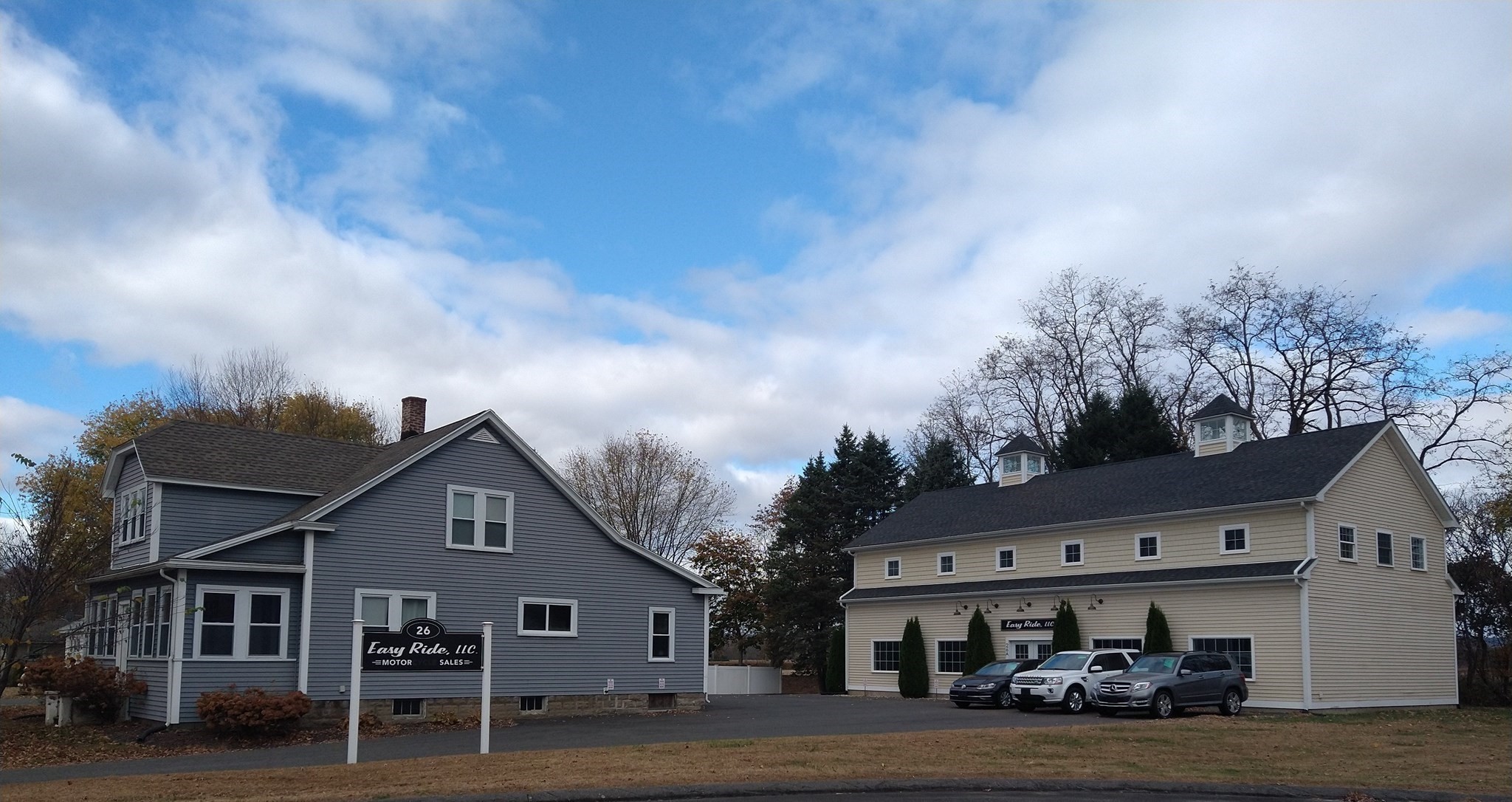 26 Russell St # B Property Photo 1