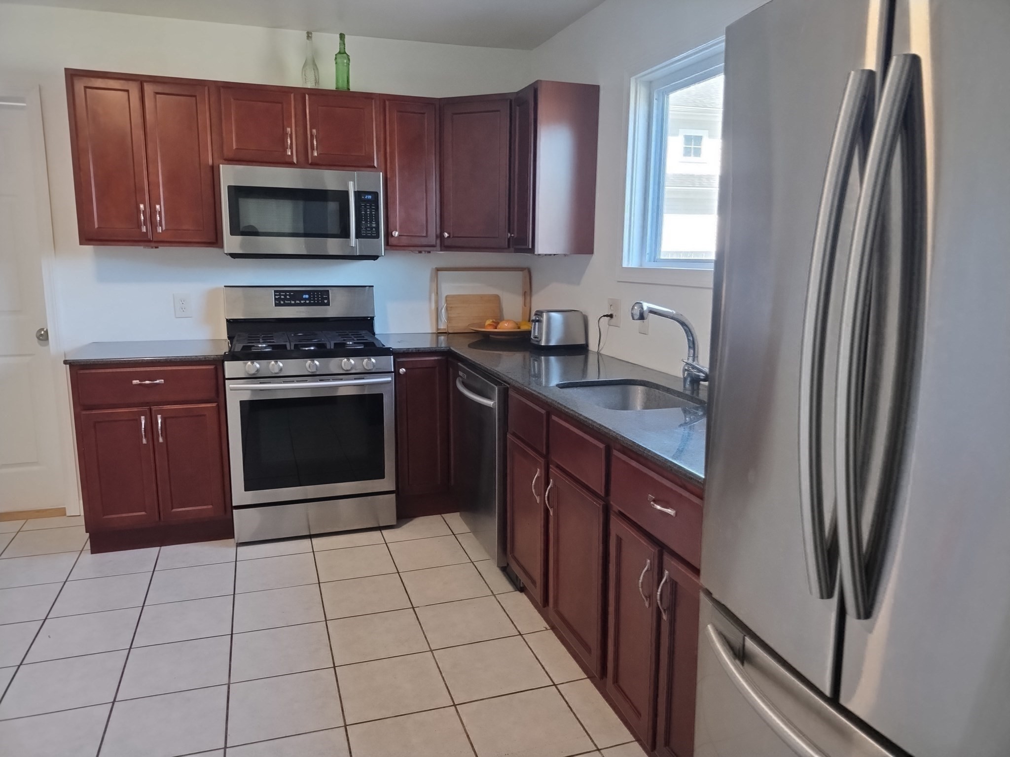 26 Russell St # B Property Photo 31