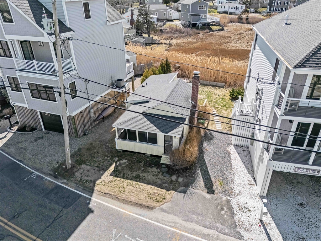 1177 Ferry St Property Photo 1