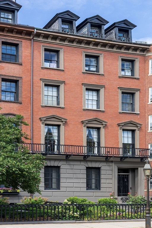 93 Beacon Street Property Photo 2