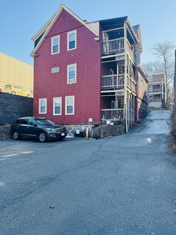 4421 Washington St Property Photo 1