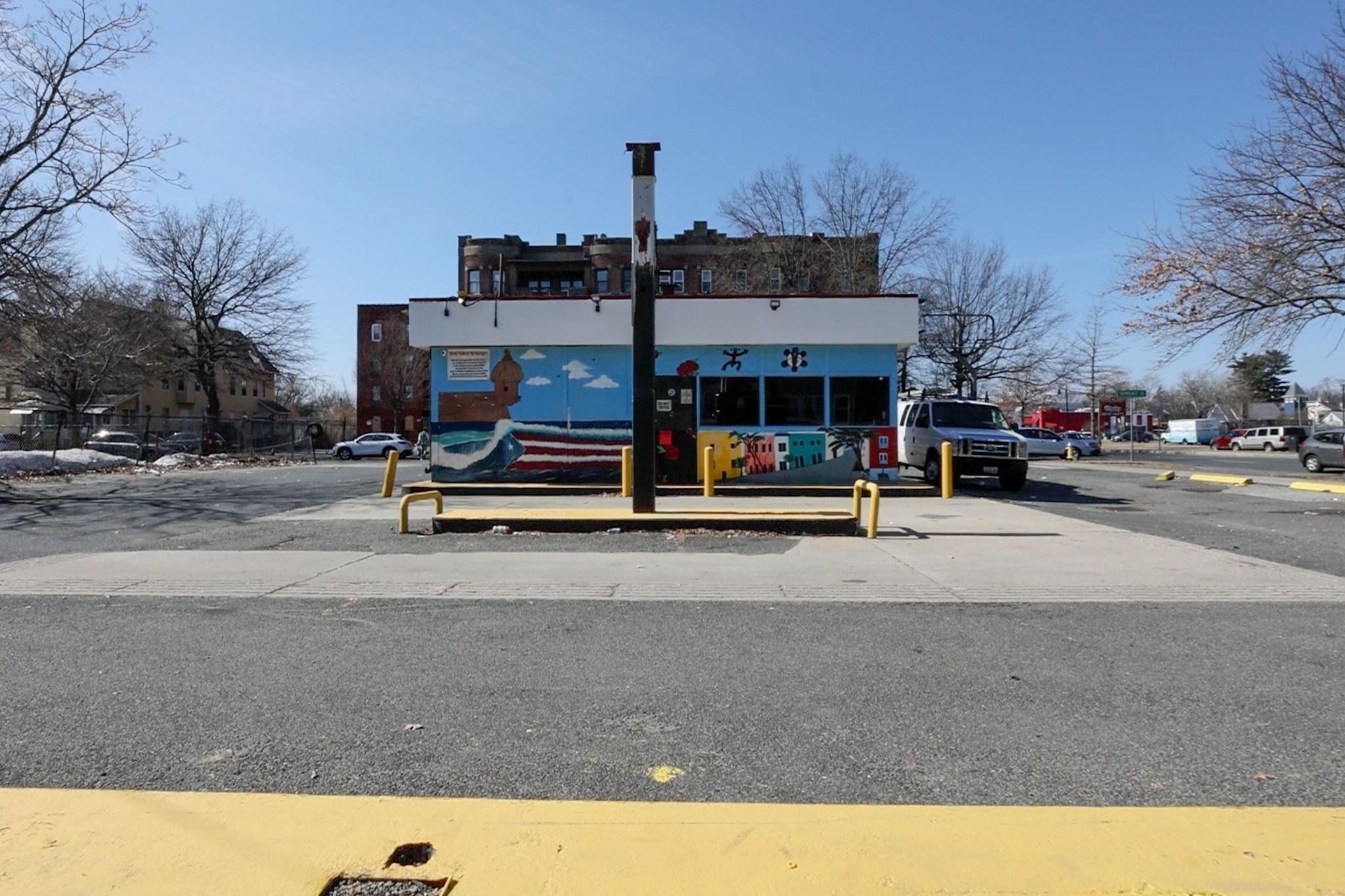 671 State St Property Photo 3