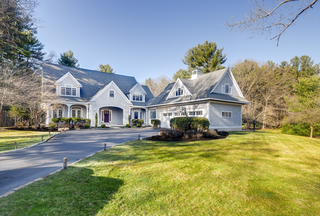 965 Bedford Rd Property Photo