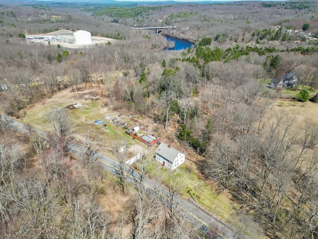 182 Mountain Rd Property Photo 2