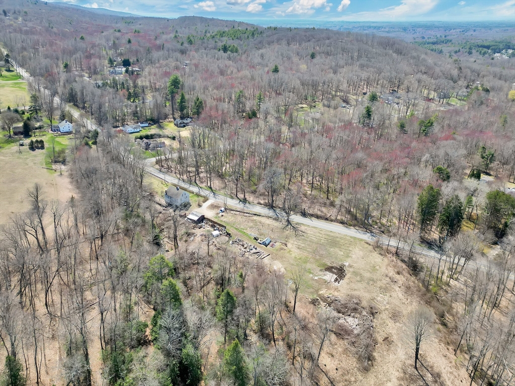 182 Mountain Rd Property Photo 4
