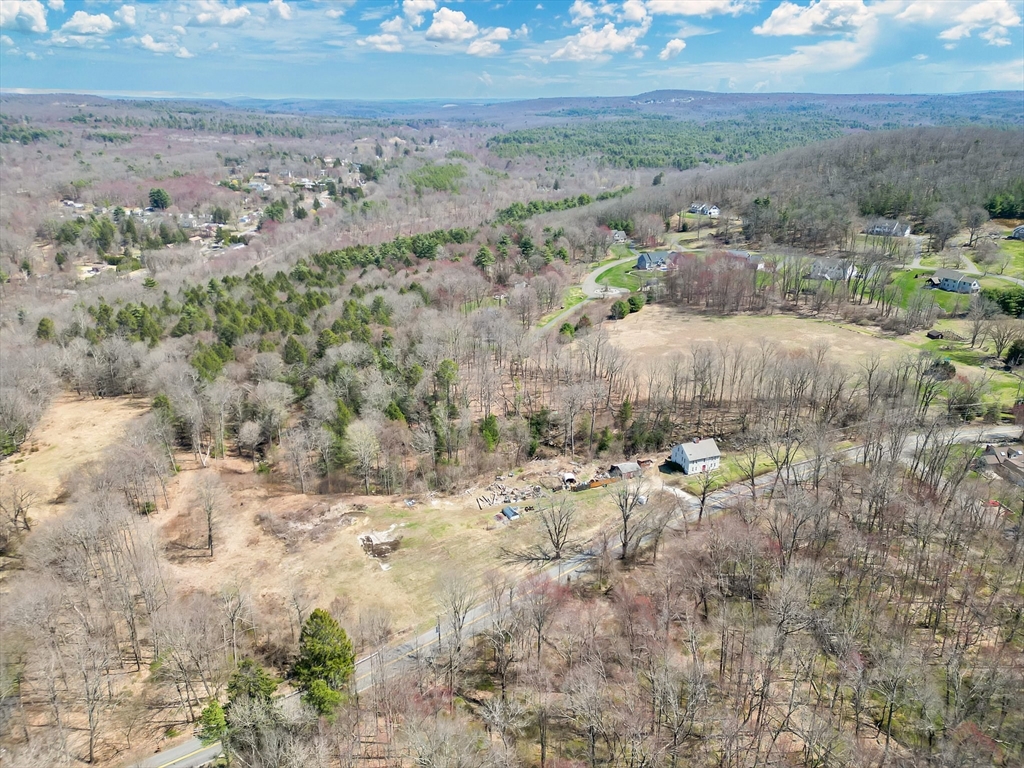 182 Mountain Rd Property Photo 5