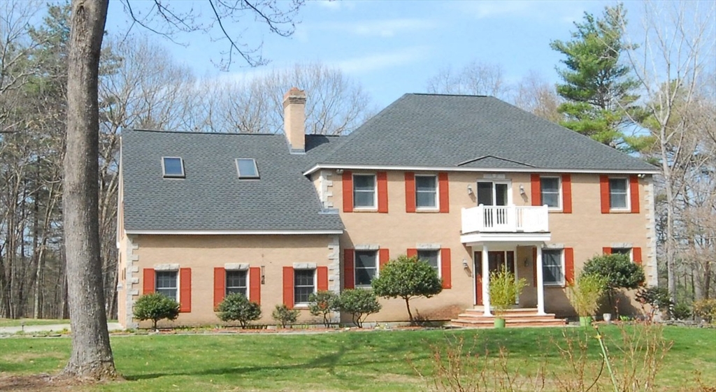 17 Wyndcliff Drive Property Photo 1