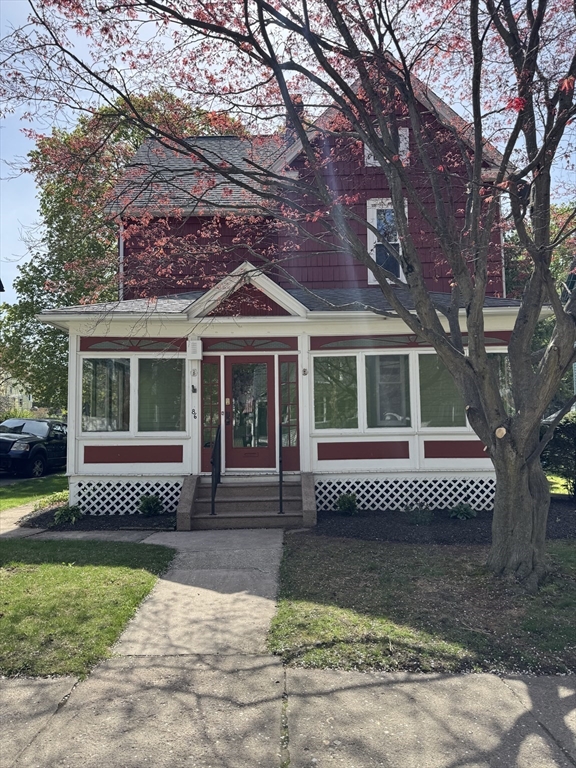 86 Sycamore St Property Photo 1