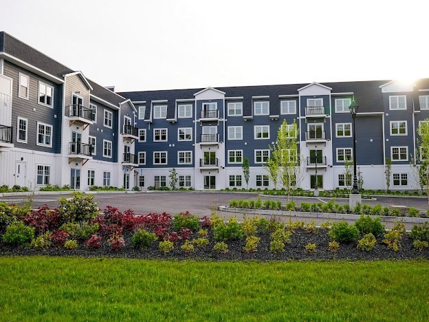 485 Blue Hills Parkway # 20 Property Photo 1