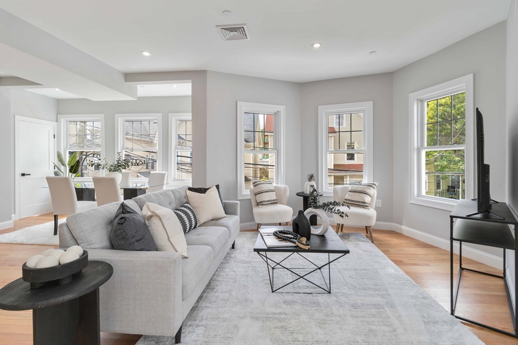 20 Alston St. Property Photo 1