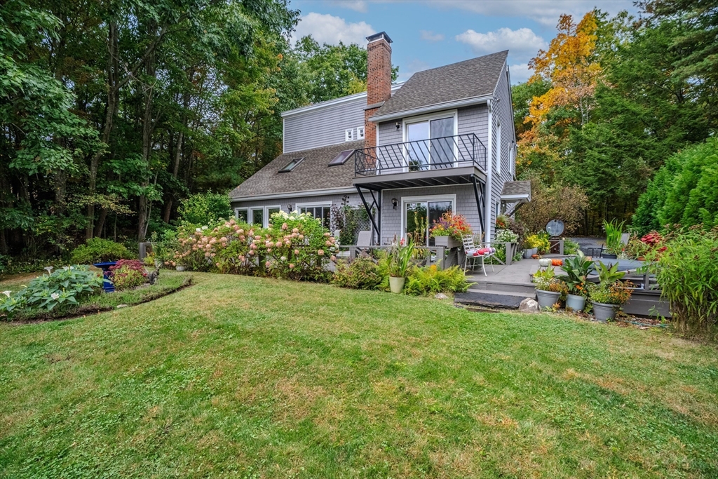 455 Montague Rd Property Photo