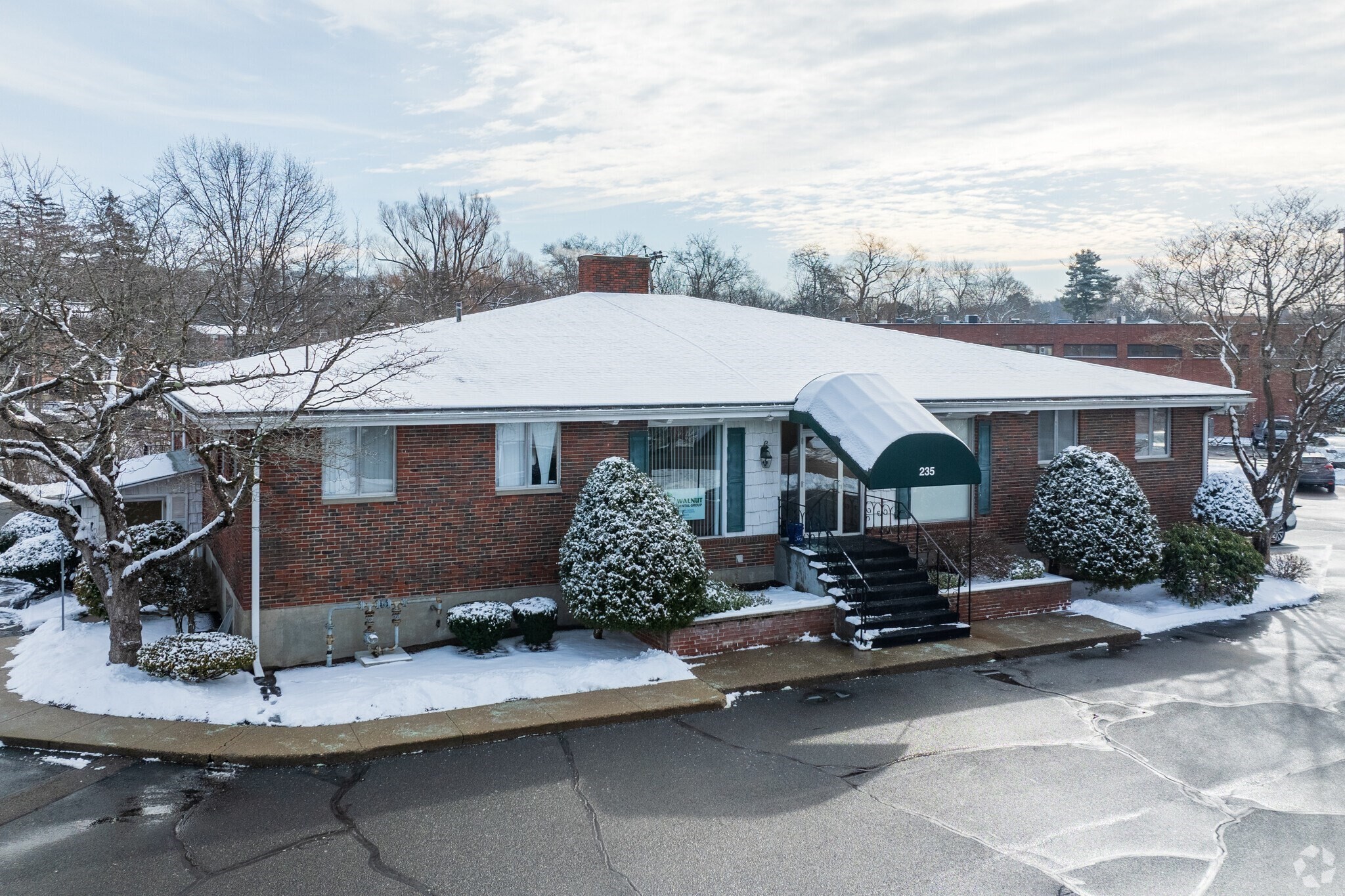235 Walnut St Property Photo 1