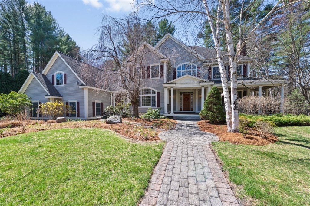 61 Davis Rd Property Photo