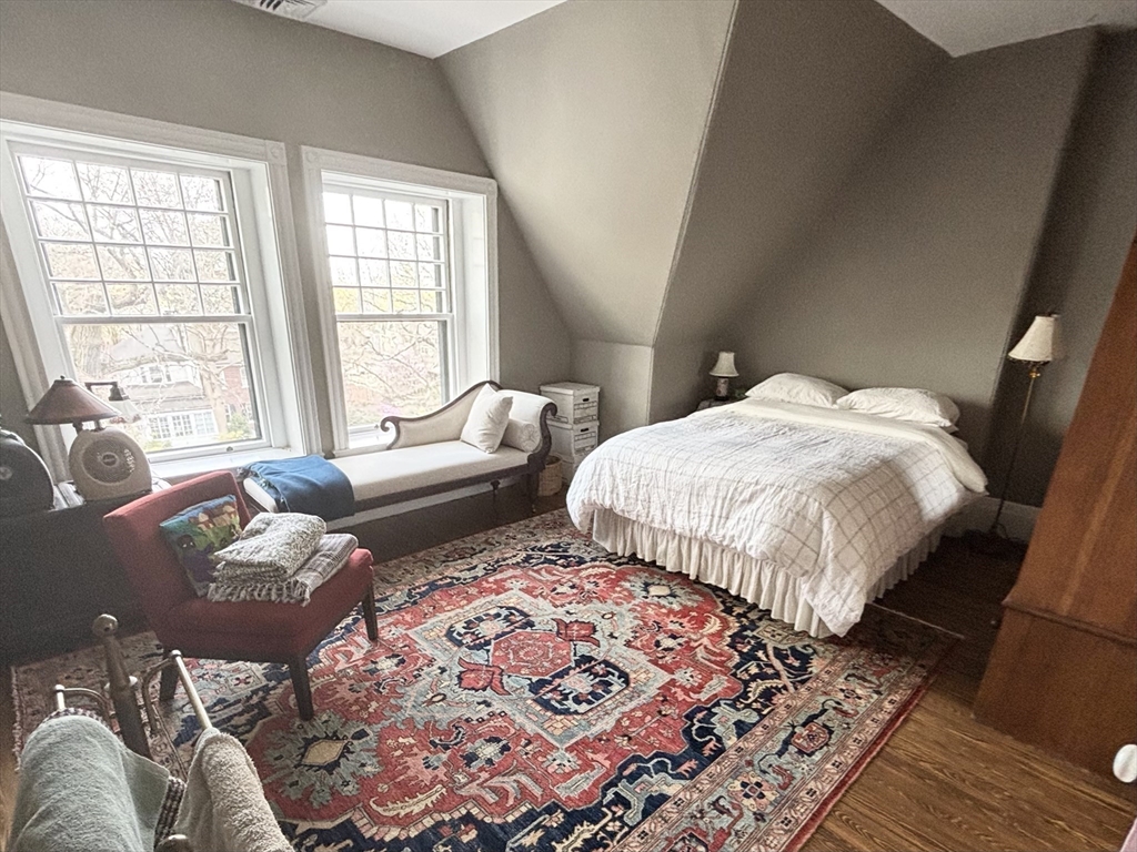 242 Walnut St Property Photo 16