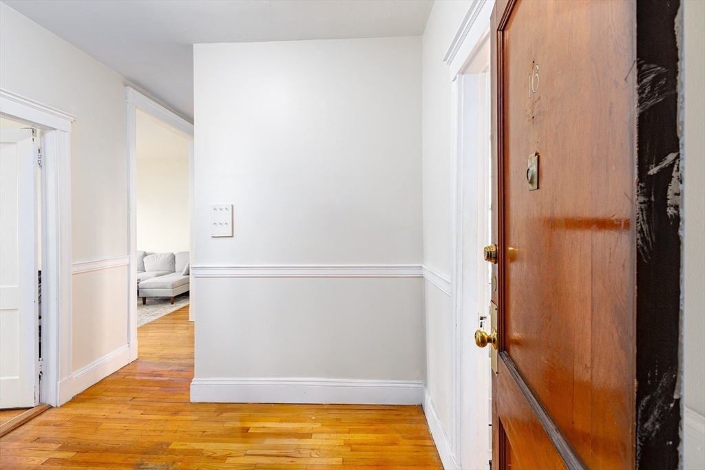 1564 Commonwealth Ave # 16 Property Photo 4
