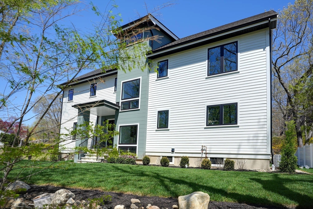 147 Ridge Street Property Photo 1