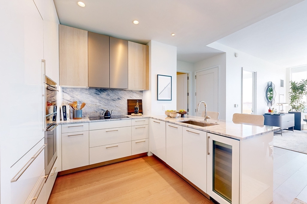 240 Devonshire Street # 4007 Property Photo 5