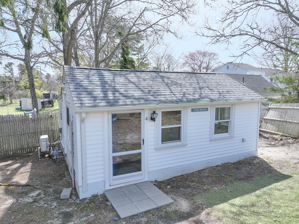 9 Bells Neck Rd # 4 Property Photo